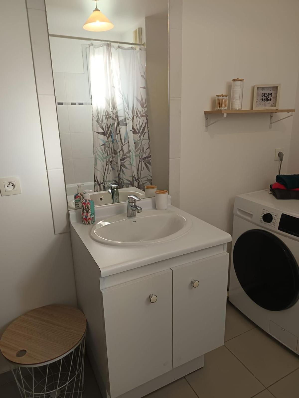 Duplex Proche Disney Avec Ecran Cinema Chessy  Buitenkant foto