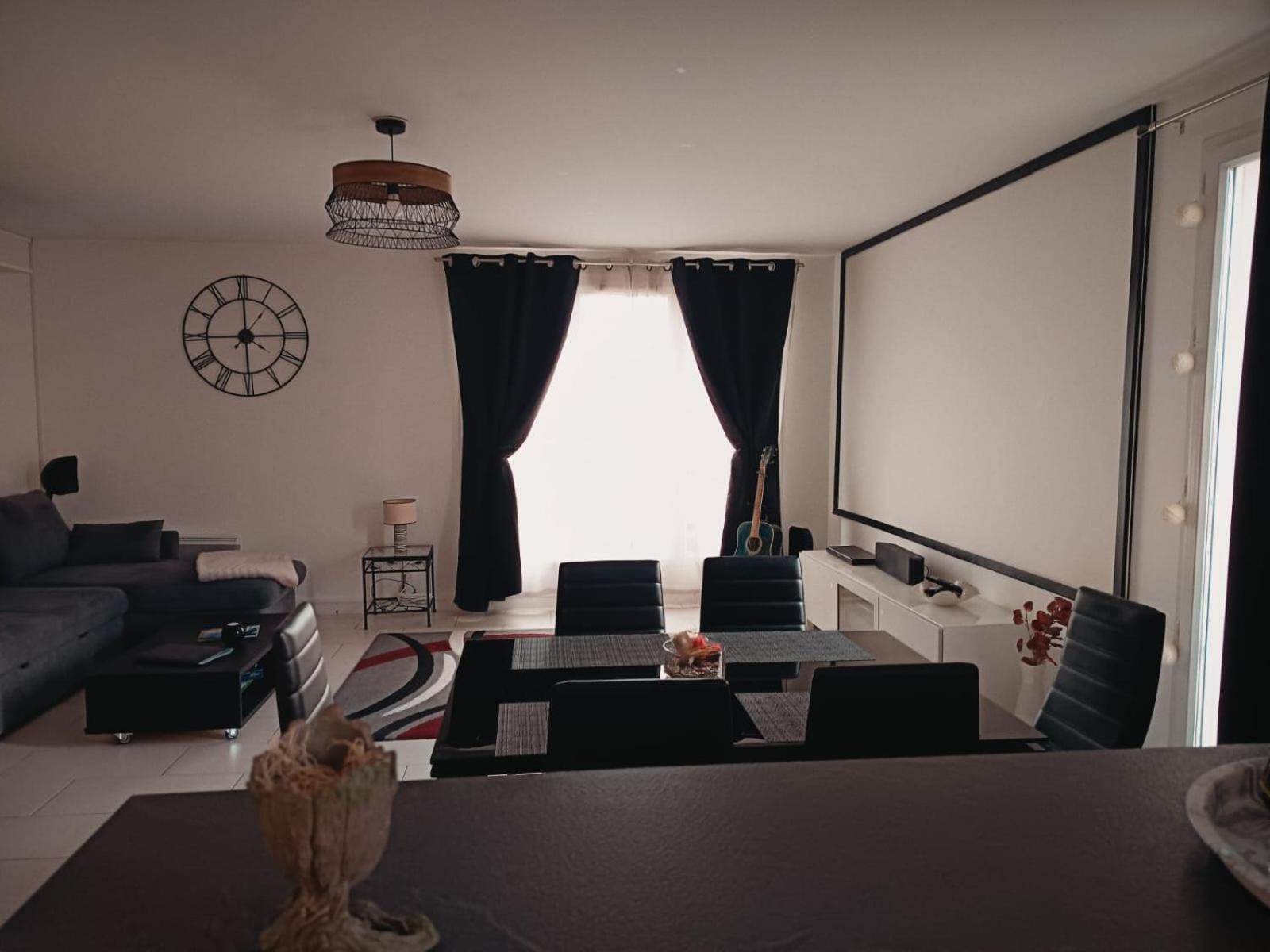 Duplex Proche Disney Avec Ecran Cinema Chessy  Buitenkant foto